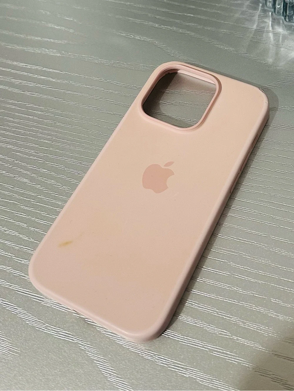 Apple Silicone iPhone 14 Pro Case in Light Pink